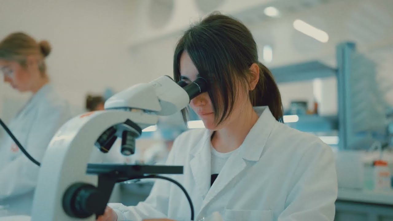 Descubre la Escuela Superior de Ciencias de la Salud