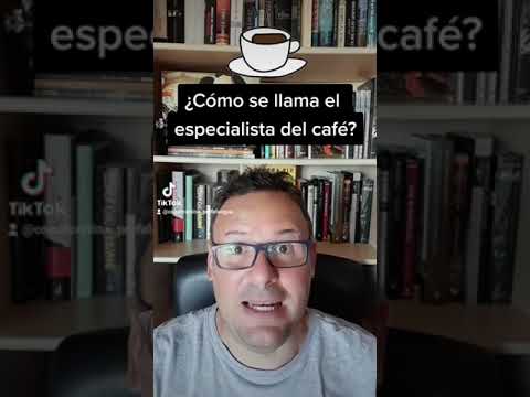 ¿Cómo se llama el especialista en literatura?